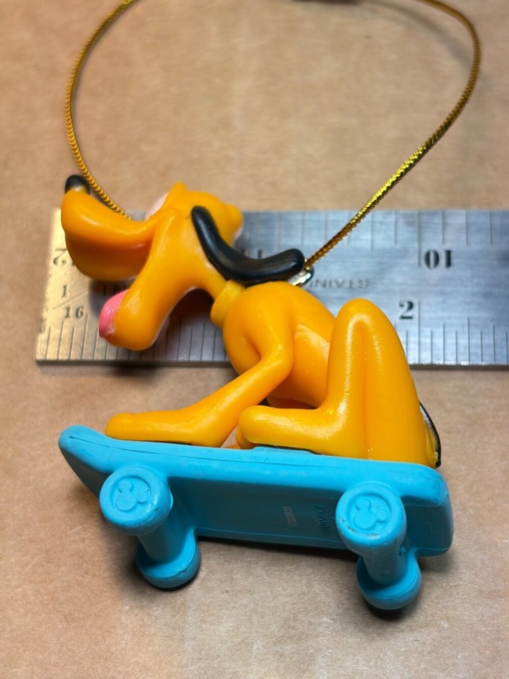 Disney Pluto Christmas Tree Ornament Figure On Skateboard Sf - Picture 8 of 10